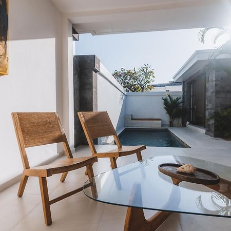 Aster Villa Seminyak ภายนอก รูปภาพ