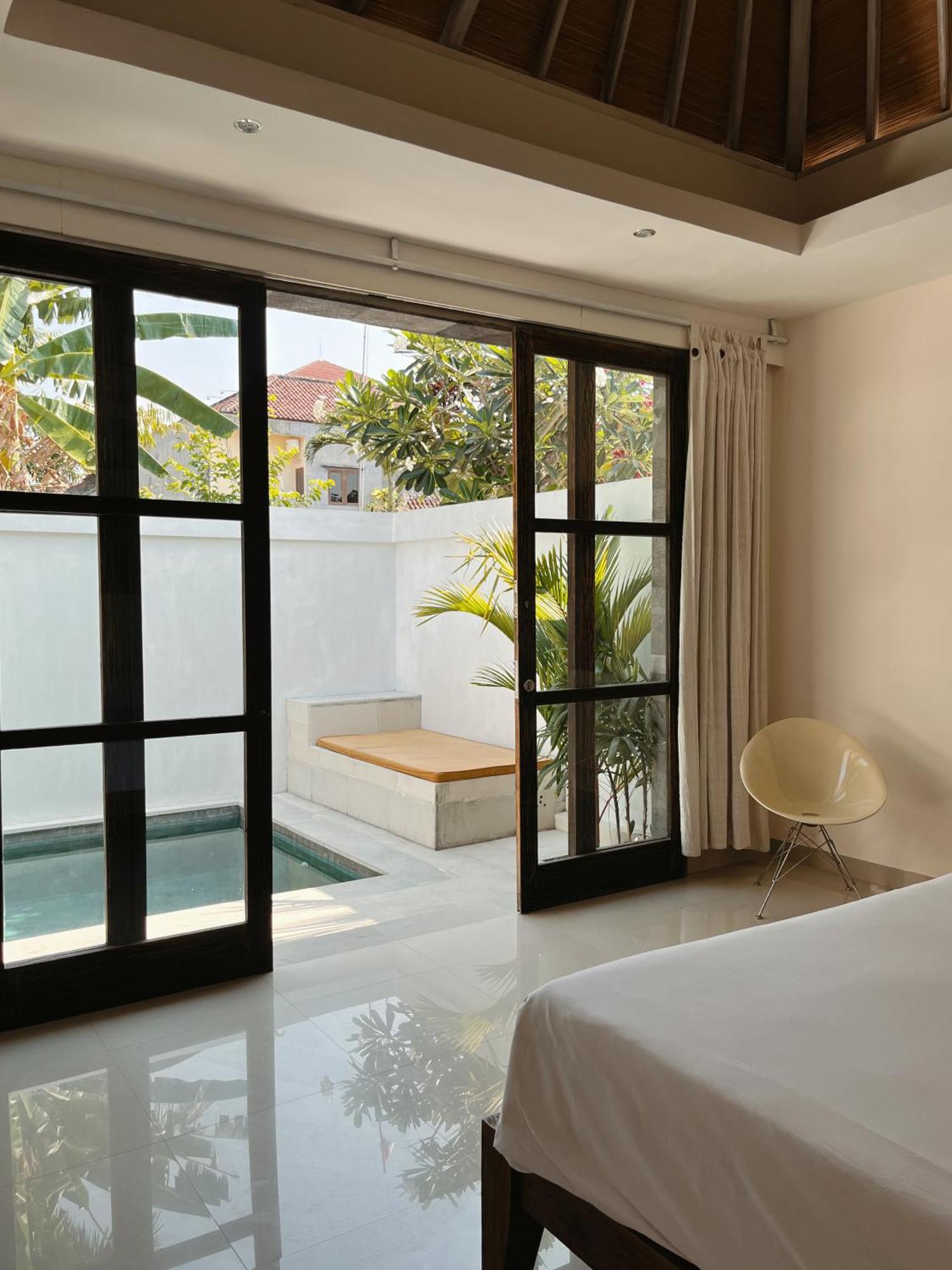 Aster Villa Seminyak ภายนอก รูปภาพ